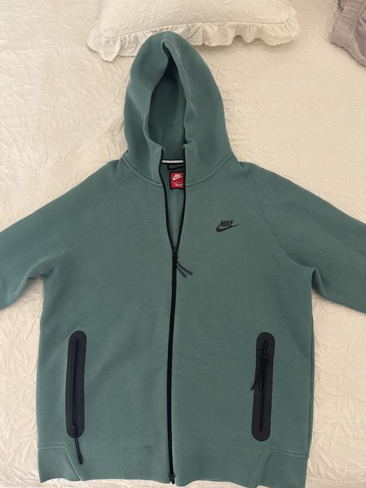 Nike tech fleese нов size L