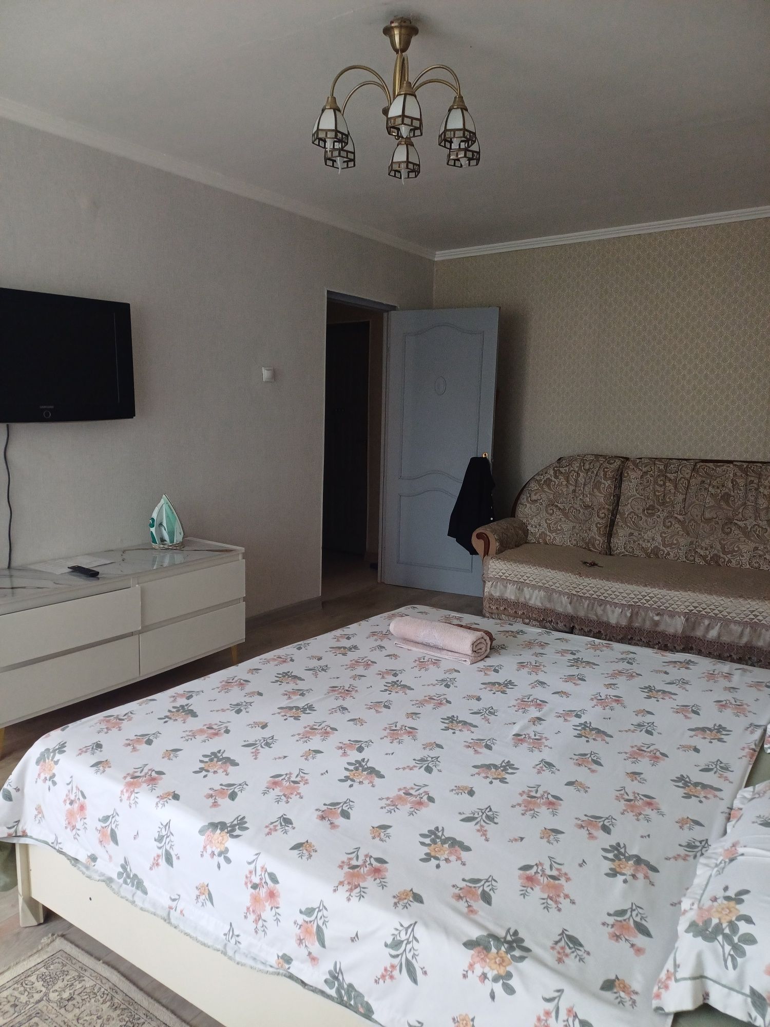 Продам , 1 к. кв. Жубанова, 8 мкр