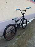 Vând bmx sau schimb