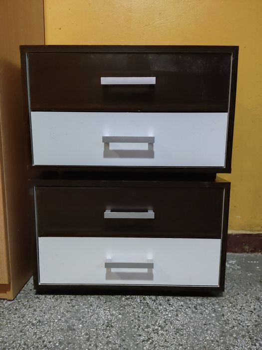 Нощно шкафче 2 бр.