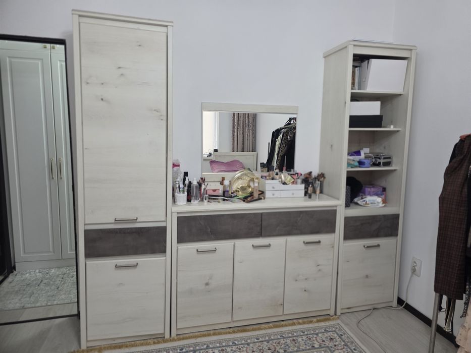 Продается шкаф и камод