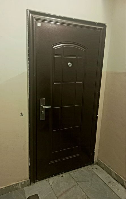 Шарғун  СТЙ да 3 хонали  уй сотилади