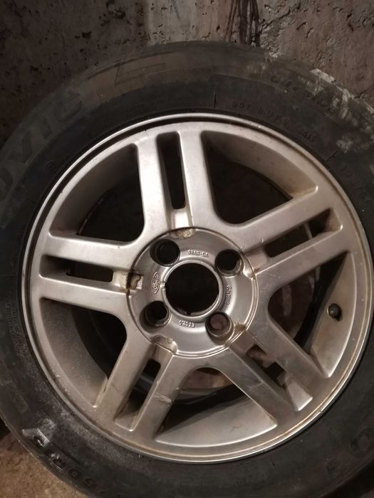 Vând jante ford focus