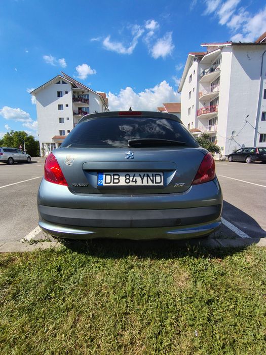 Peugeot 207 1.4 benzina