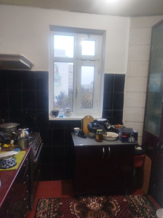 Навои щахар 10 микрорайон 3 хона кв