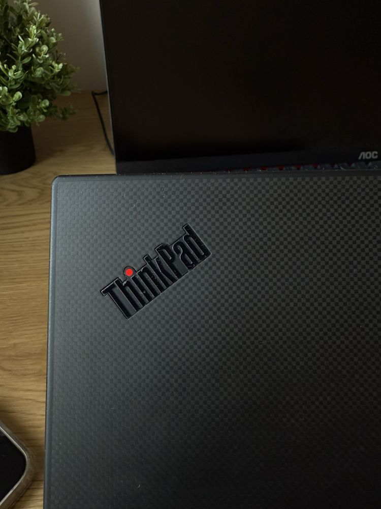 Lenovo ThinkPad X1 Extreme Gen 2 – i7 / 32GB RAM / Windows 11 Pro