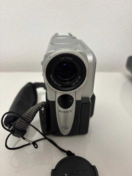 Sony Handycam DCR-PC101E PAL MiniDV