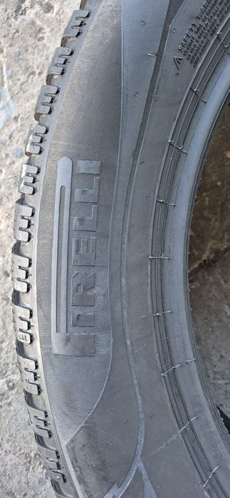 2 anvelope iarna Pirelli 235/55/19,dot 2024.Pretul este pe bucata