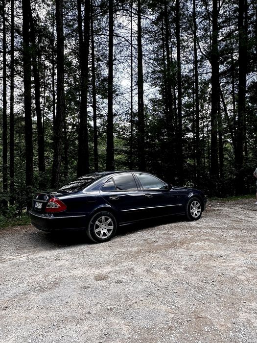 Mercedes E-class W211