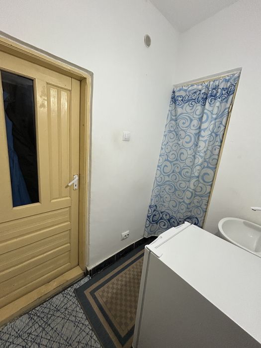 Vand garsoniera zona steaua