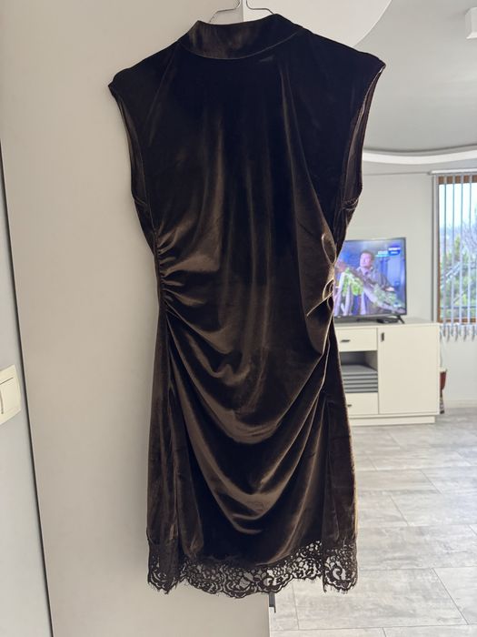 Парти рокличка от кадифе