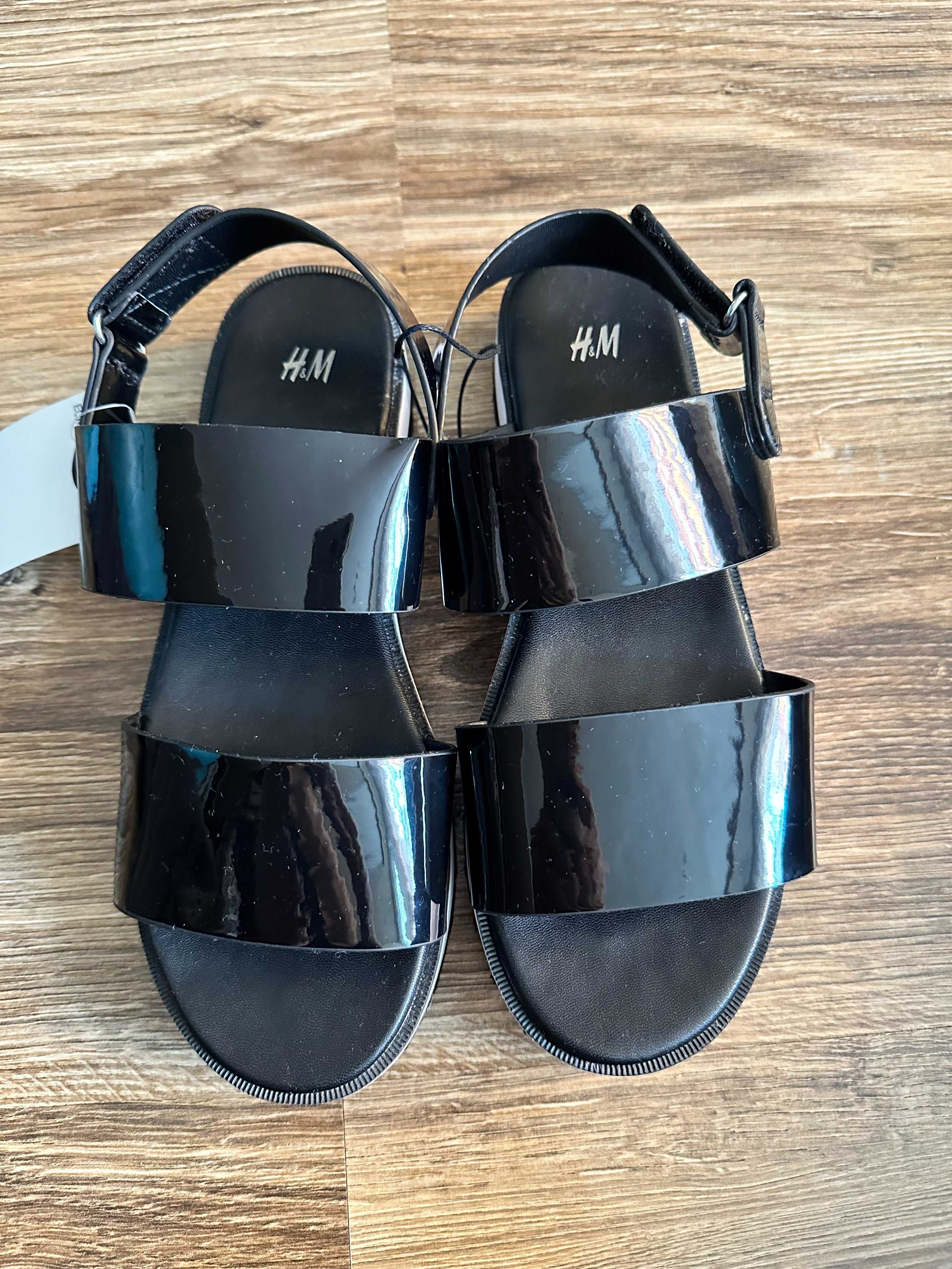 ПРОМО НОВИ лачени сандали H&M за момиче
