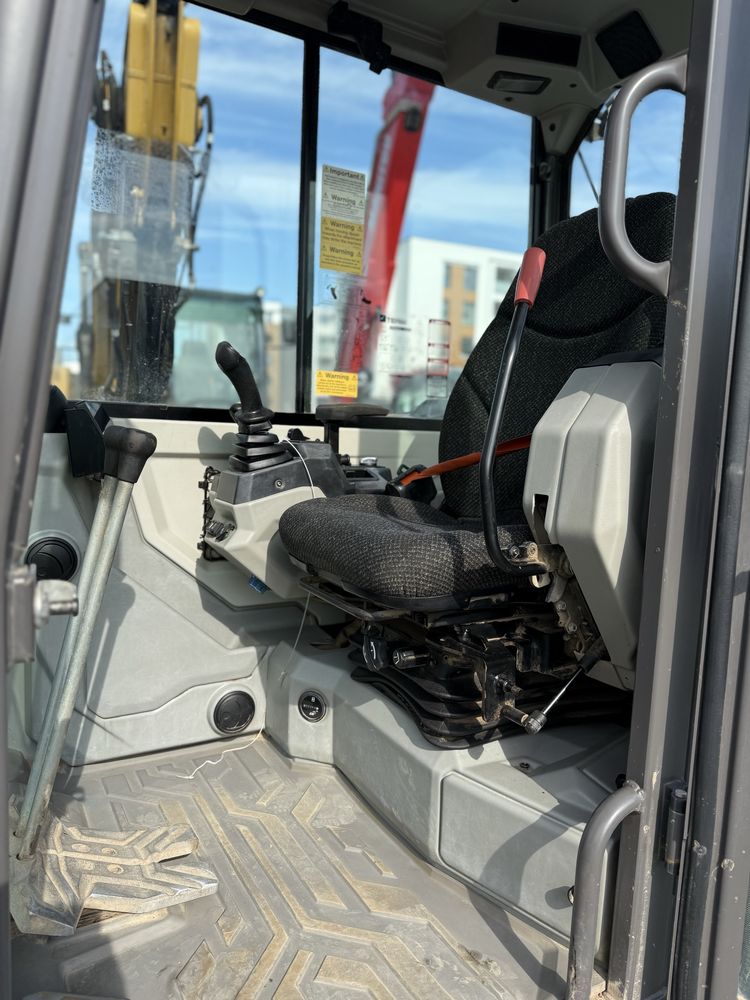 Excavator Volvo ECR50F an 2021 ore 2300 senile nefolosite service facu