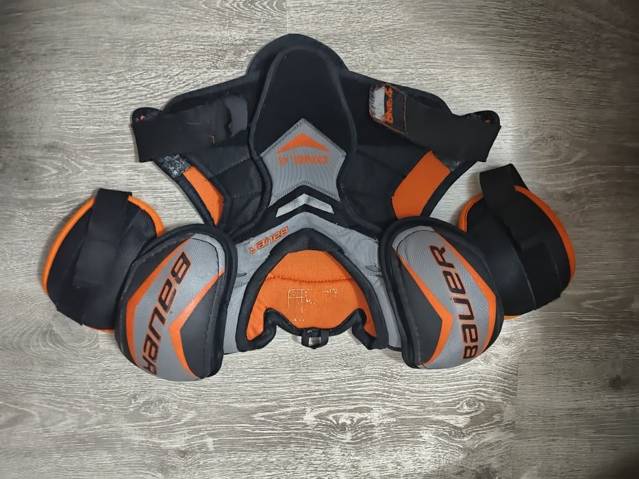 Продается нагрудник bauer