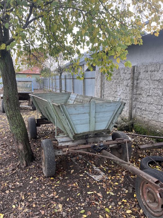 Vând căruță.