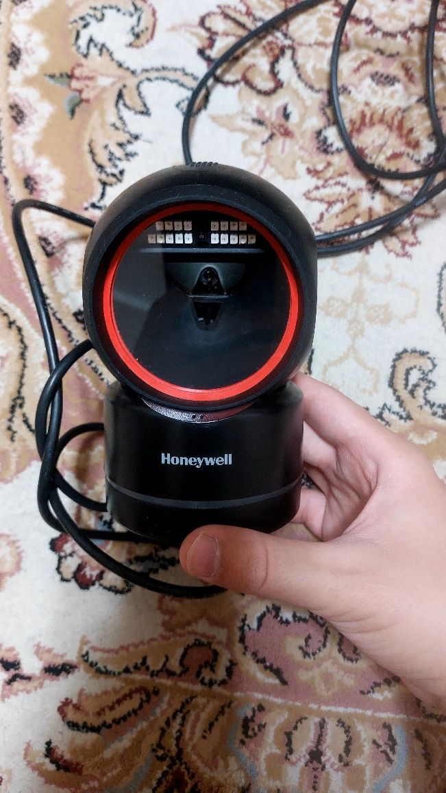 СКАНЕР ШТРИХ-Кодов. Honeywell orbit  HF680.