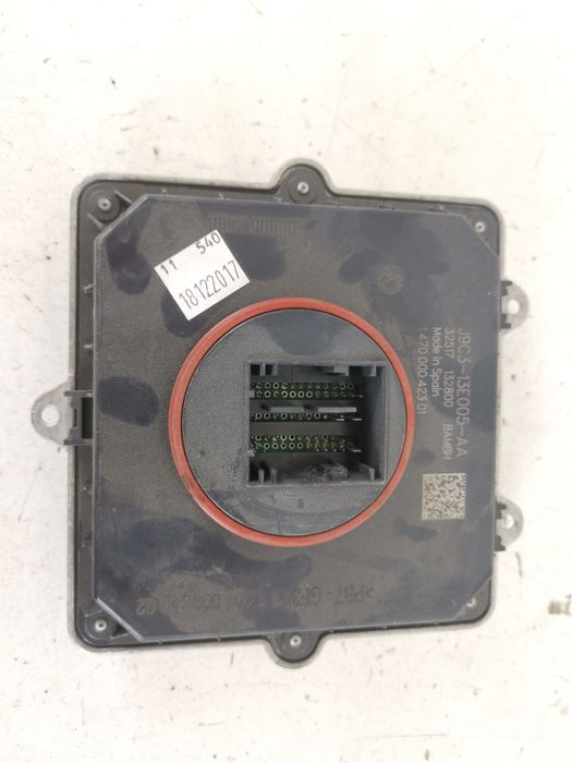 Ягуар Е-Пейс / Jaguar E-Pace LED модул 1 [ , , , ] Оригинален, в добро