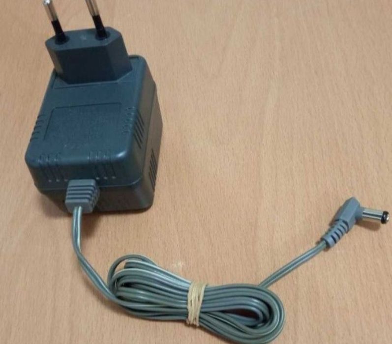 Vand 2 Alimentatoare PANSONIC