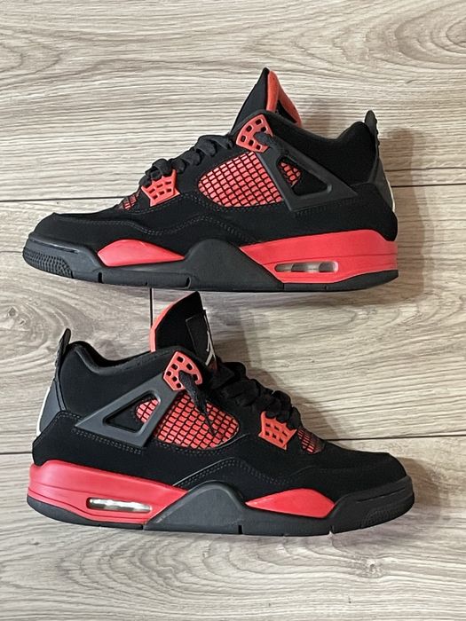 Jordan 4 Red Thunder