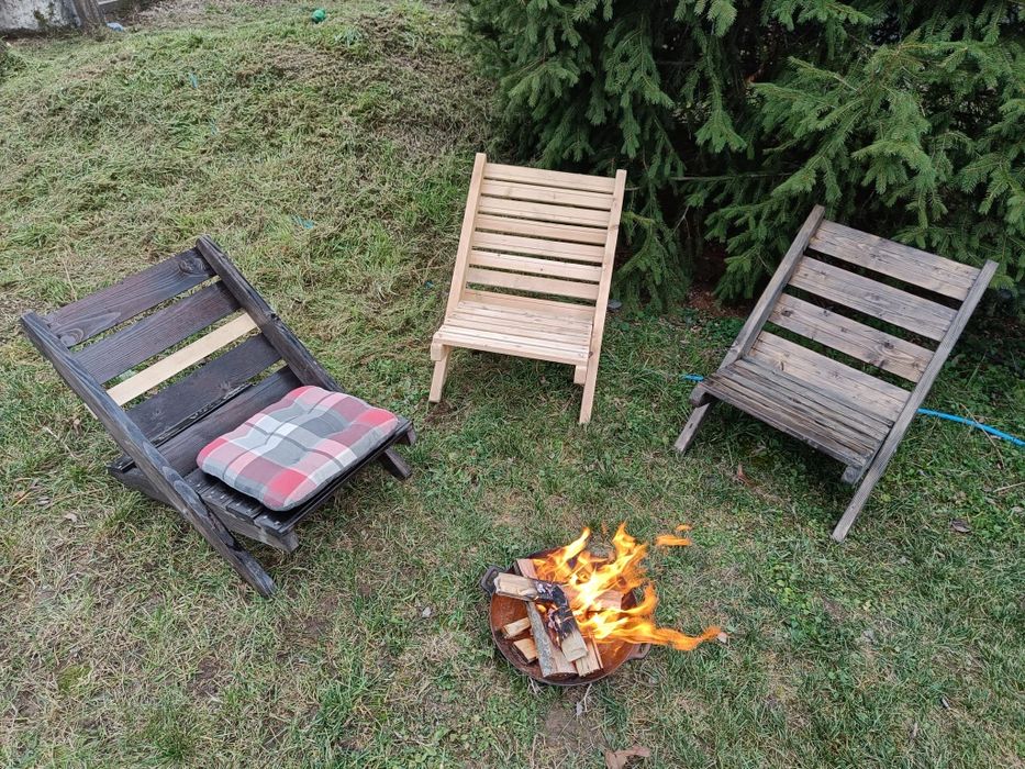 Vand scaune de lemn pliante gradină