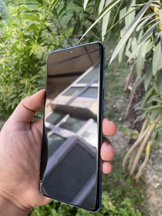 Samsung s20 plus ekran ideal ishlidi boshqa aybi yoq