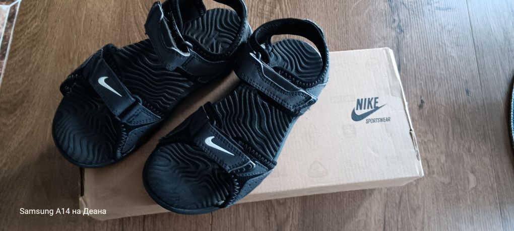 Nike сандали за момче 29.5 номер