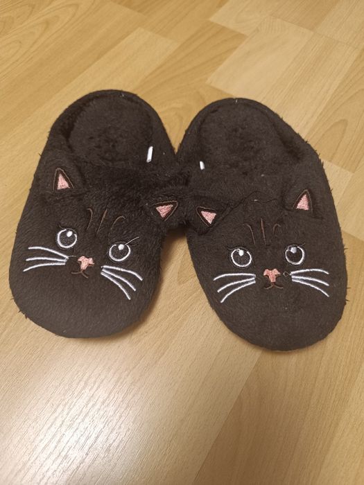 Papuci de casa noi mărime 36-37