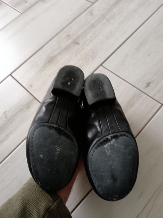 Vand pantofi dans sportiv