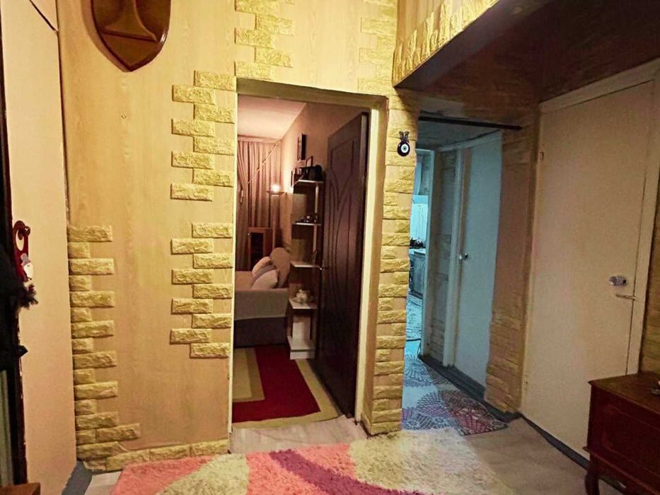 Срочно! Кадышева 2-ком. квартира с мебелью и техникой 5 минут до метро