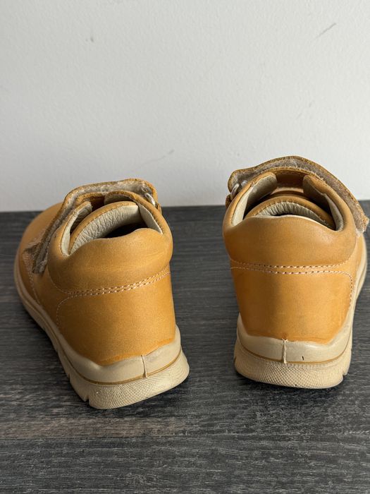 Ghete Primigi nr. 20