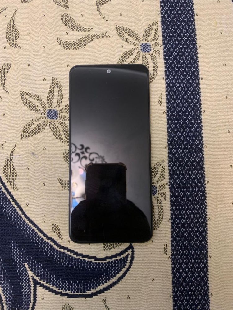 Продам Redmi Note 12