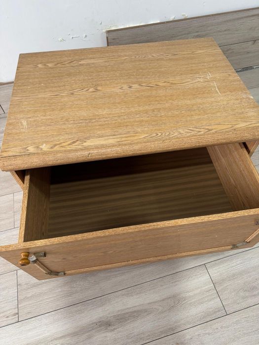 Продам тумбу в хорошем состоянии