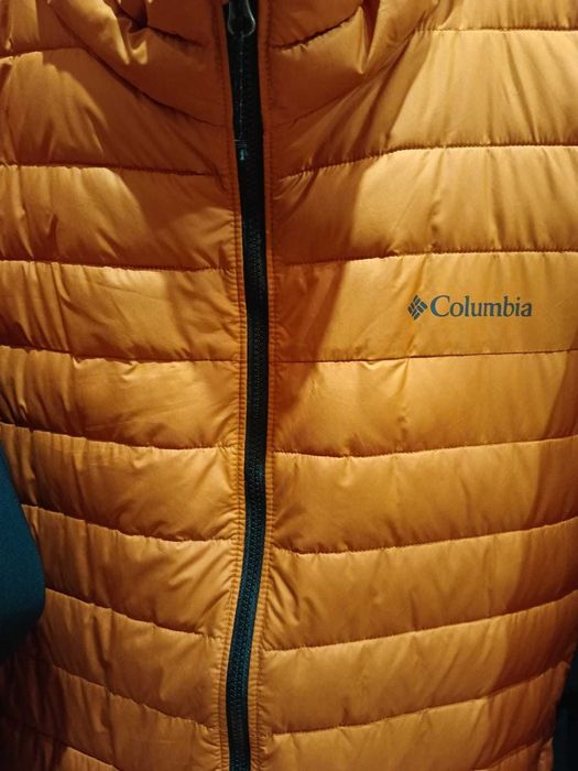 Продам куртку Columbia