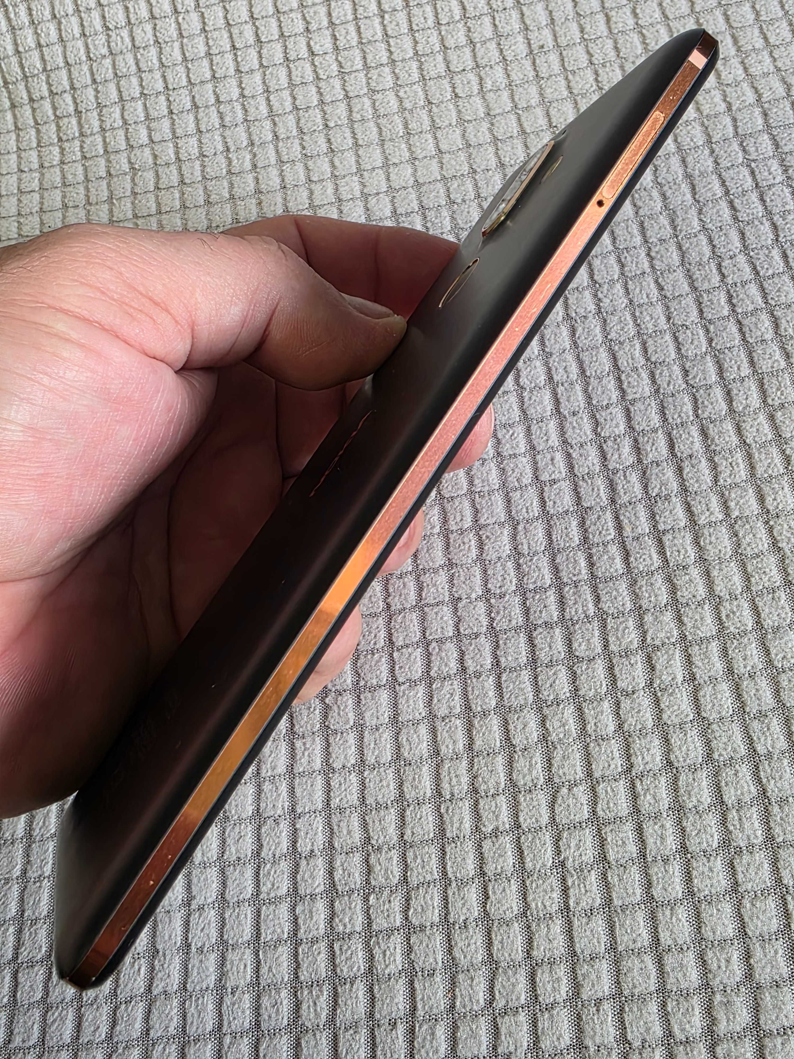 Nokia 7 Plus stocare 64GB, 4GB ram