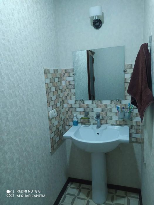 Дом сотилади 4 хона 100 кв 1-етаж 100 кв