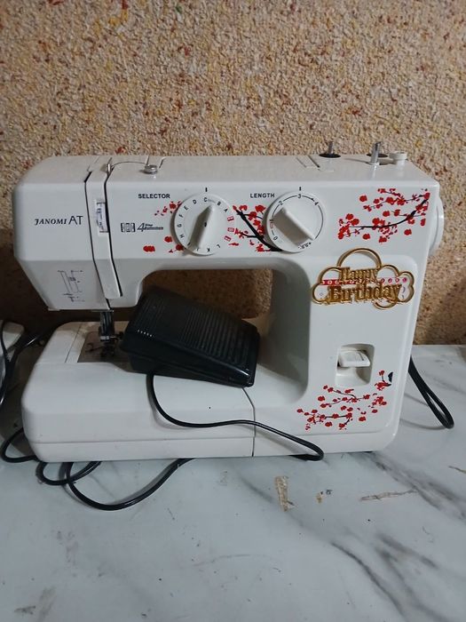 24 xilda tikadigan tikuv mashinasi