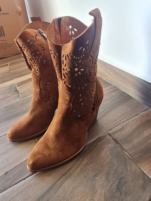 Botine piele intoarsa cowboy