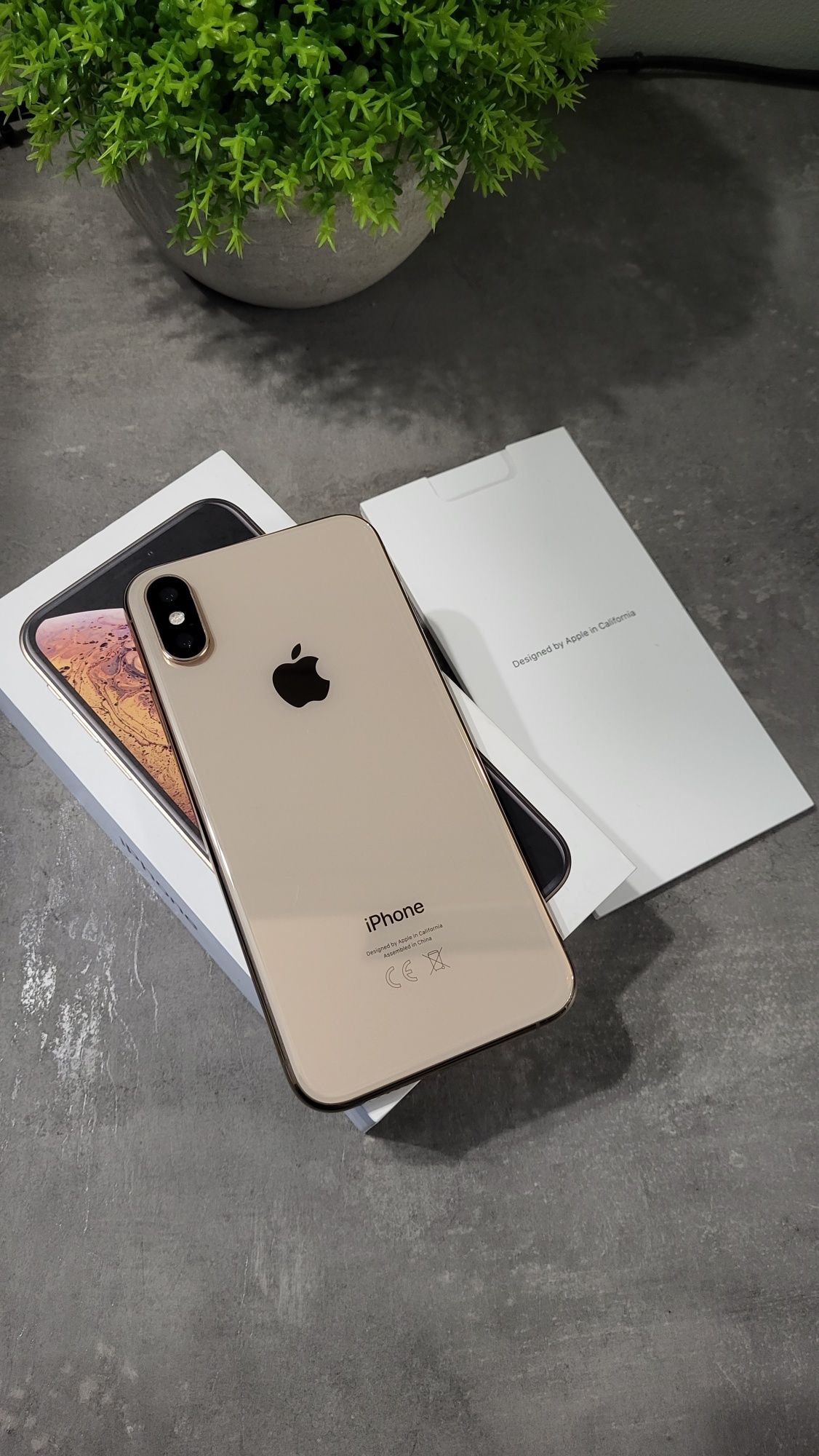 Iphone Xs, Перфектен!