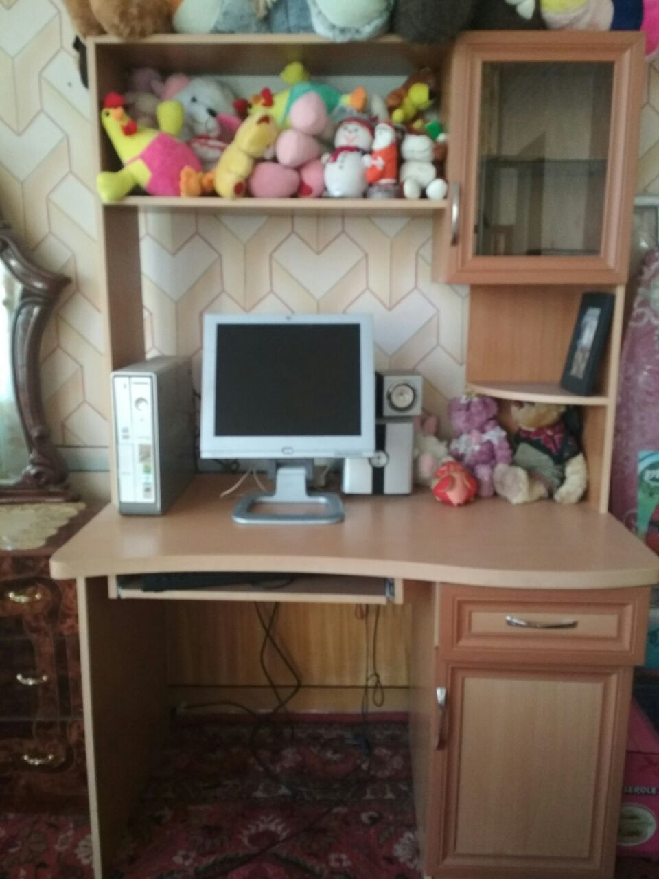 Компьютерный стол