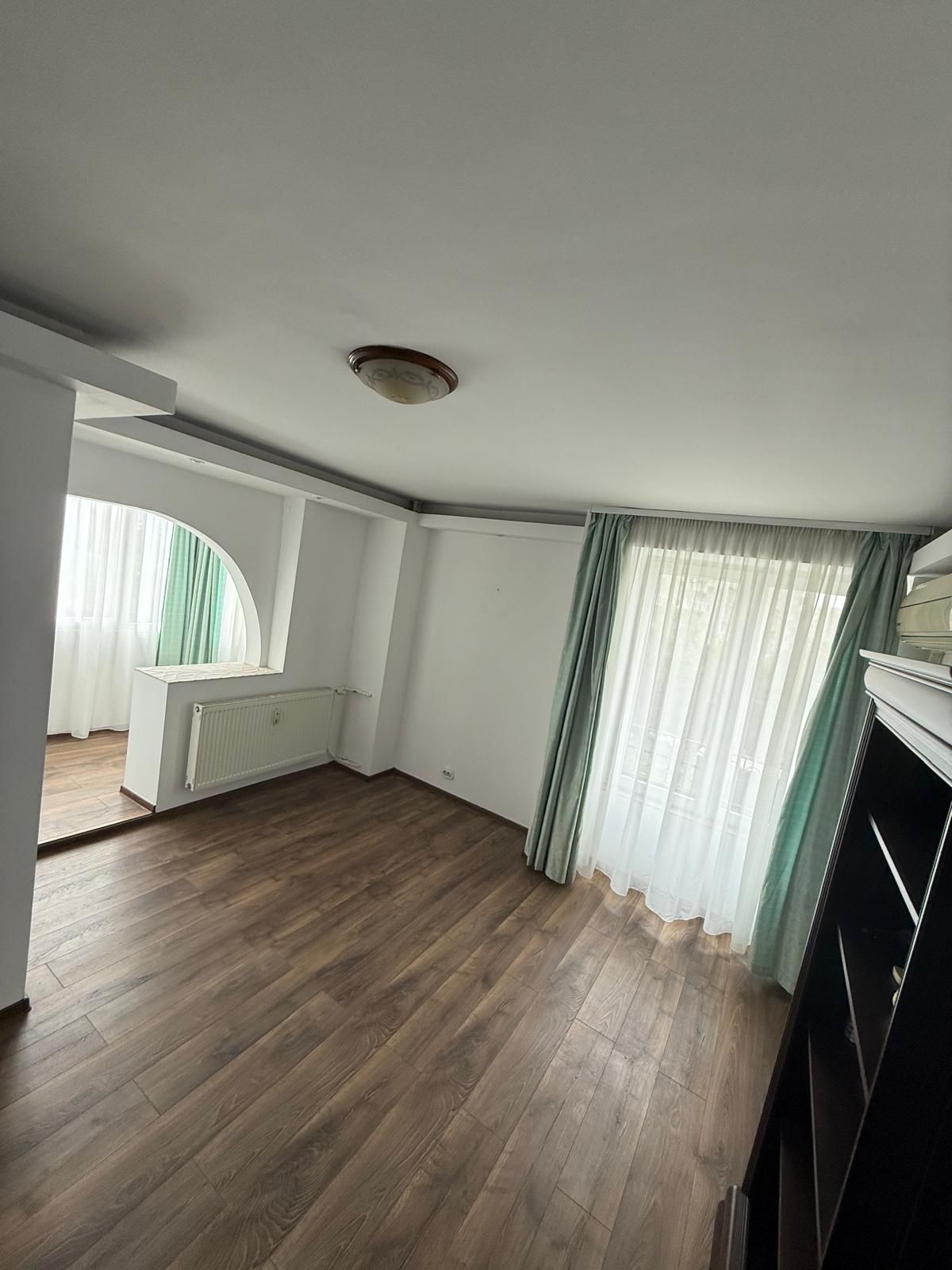 Apartament de inchiriat