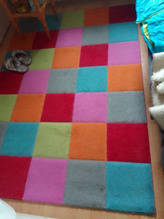 Covor de camera.dimensiune de 180/130,