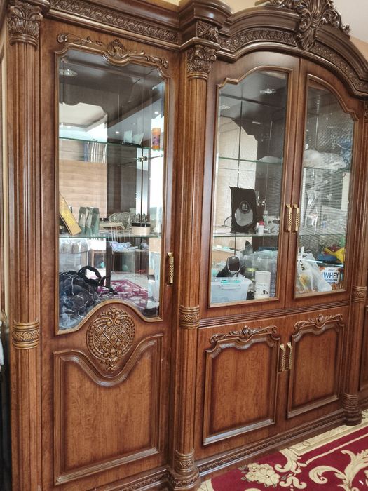 Продам стенку для посуды