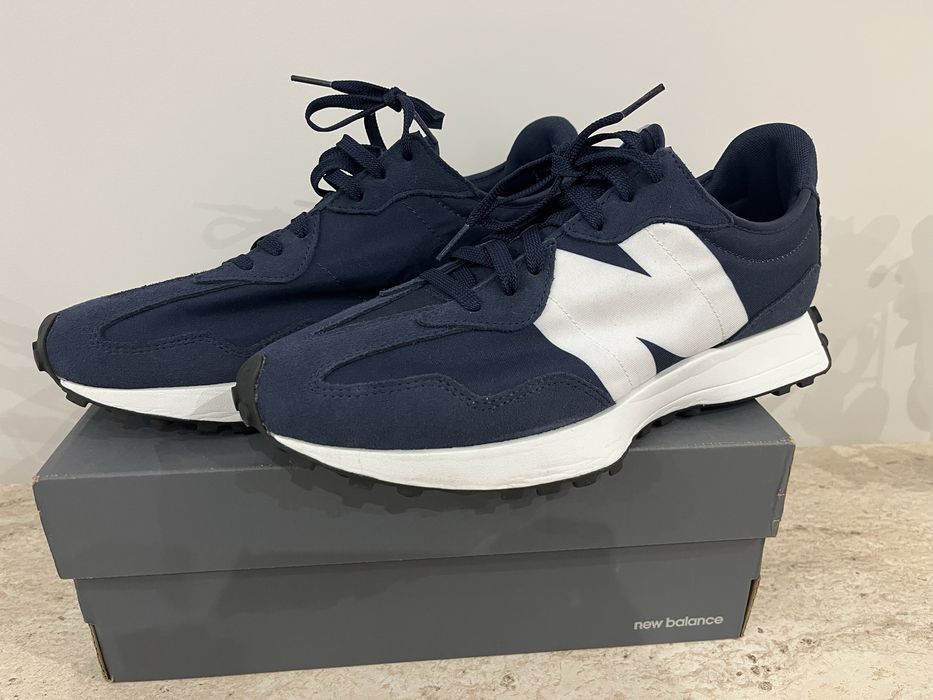 Чисто нови маратонки New balance 327