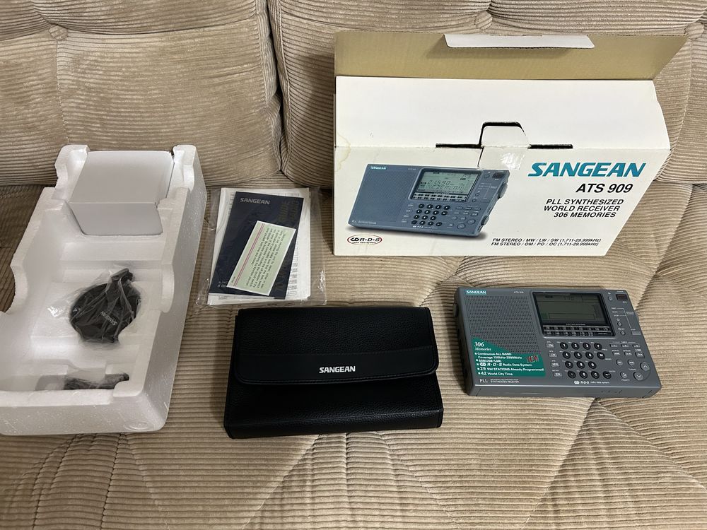 Радиоприемник Sangean ATS909