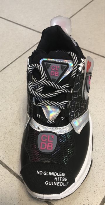 Дамски обуски