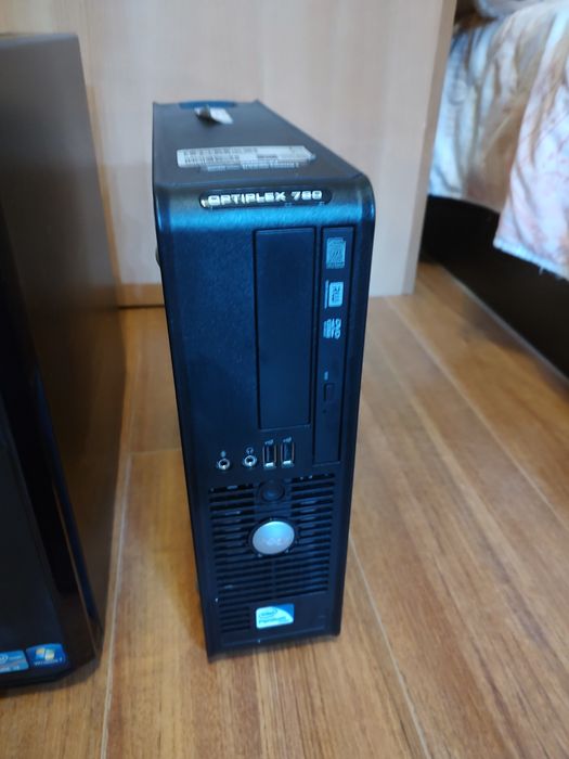 Лот компютри Dell