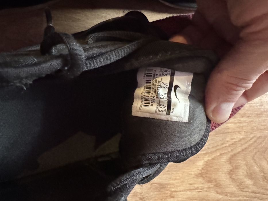 Оригинални маратонки Nike Air Versitile 3 - 43 номер