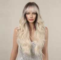 Peruca R145 Blonda Ombre Gri Silver Platinata blond platinat cu Breton