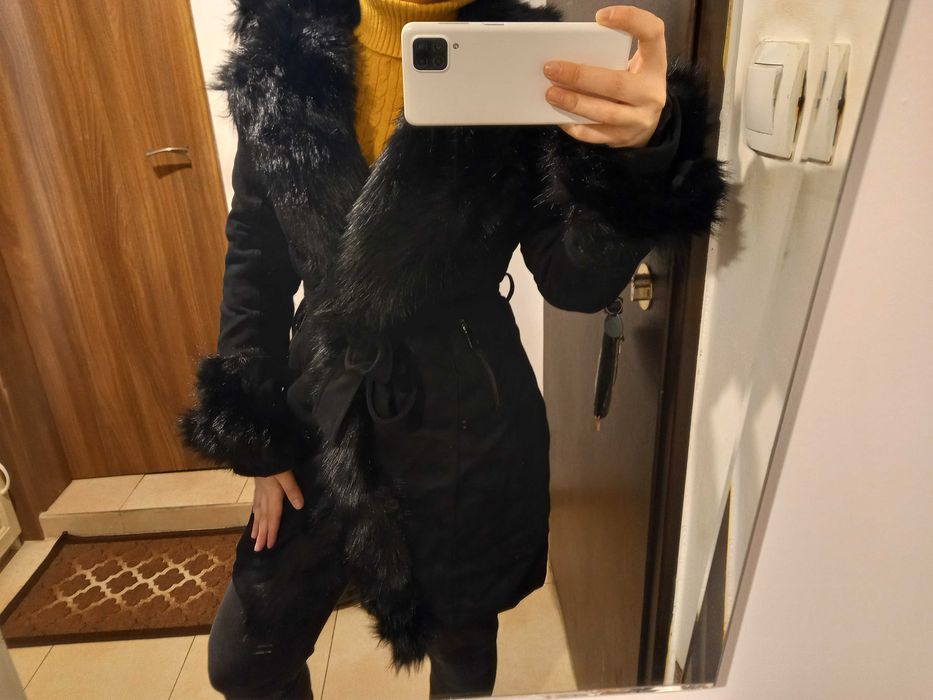 Ново велурено кожено черно есенно/зимно палто