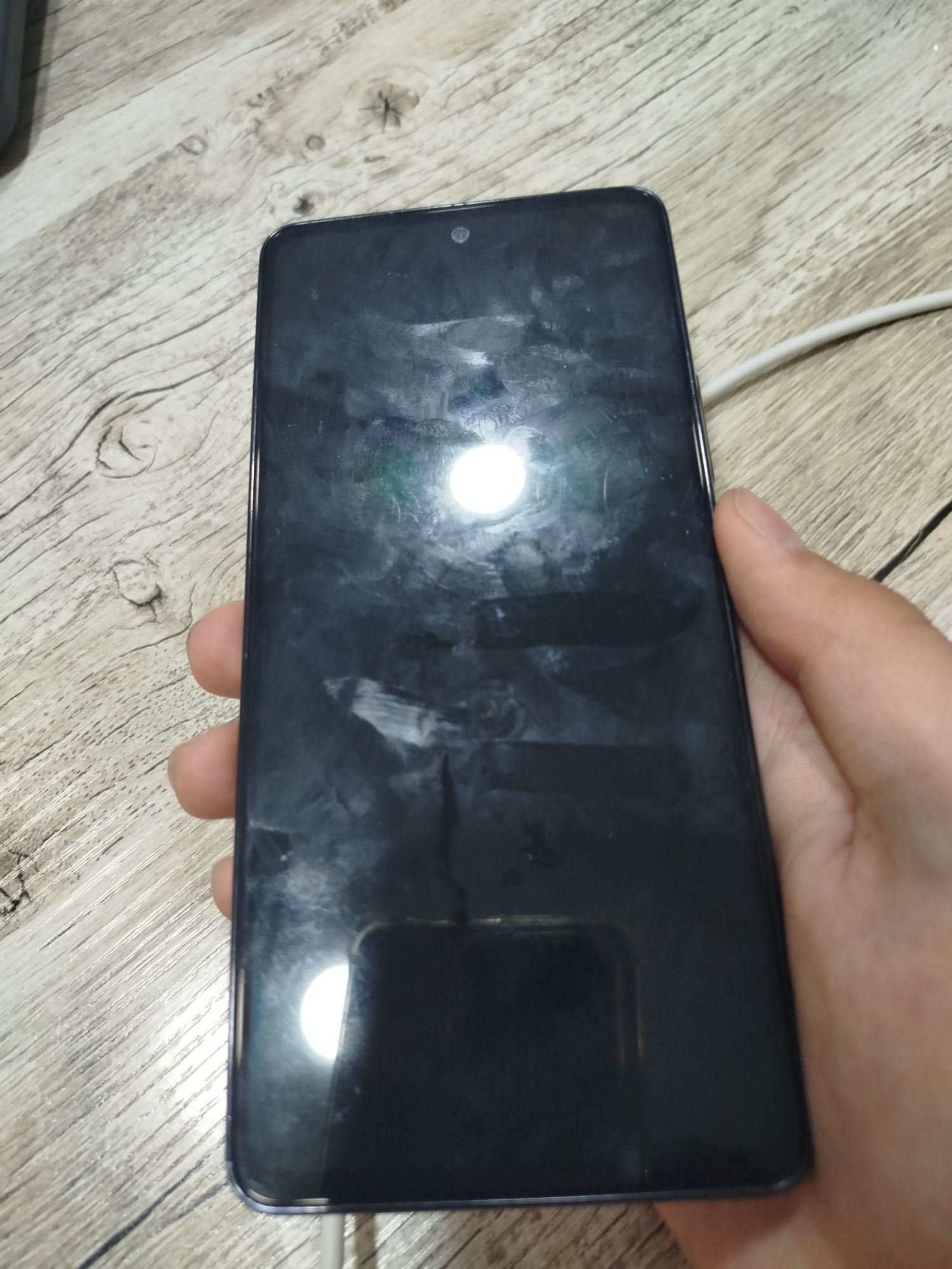 Продам нерабочий Samsung а53, или на запчасти